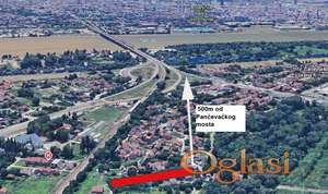 Ograđen plac od 33 ara na 500m od Pančevačkog mosta